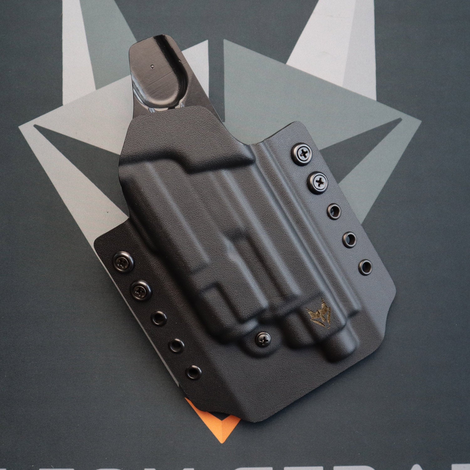 Basilisk OWB - S&W M&P Pro 5" w/TLR-7 - Black - RH