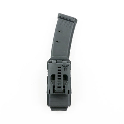 Constrictor CZ Scorpion EVO magazine carrier with Blade-Tech Tek-Lok