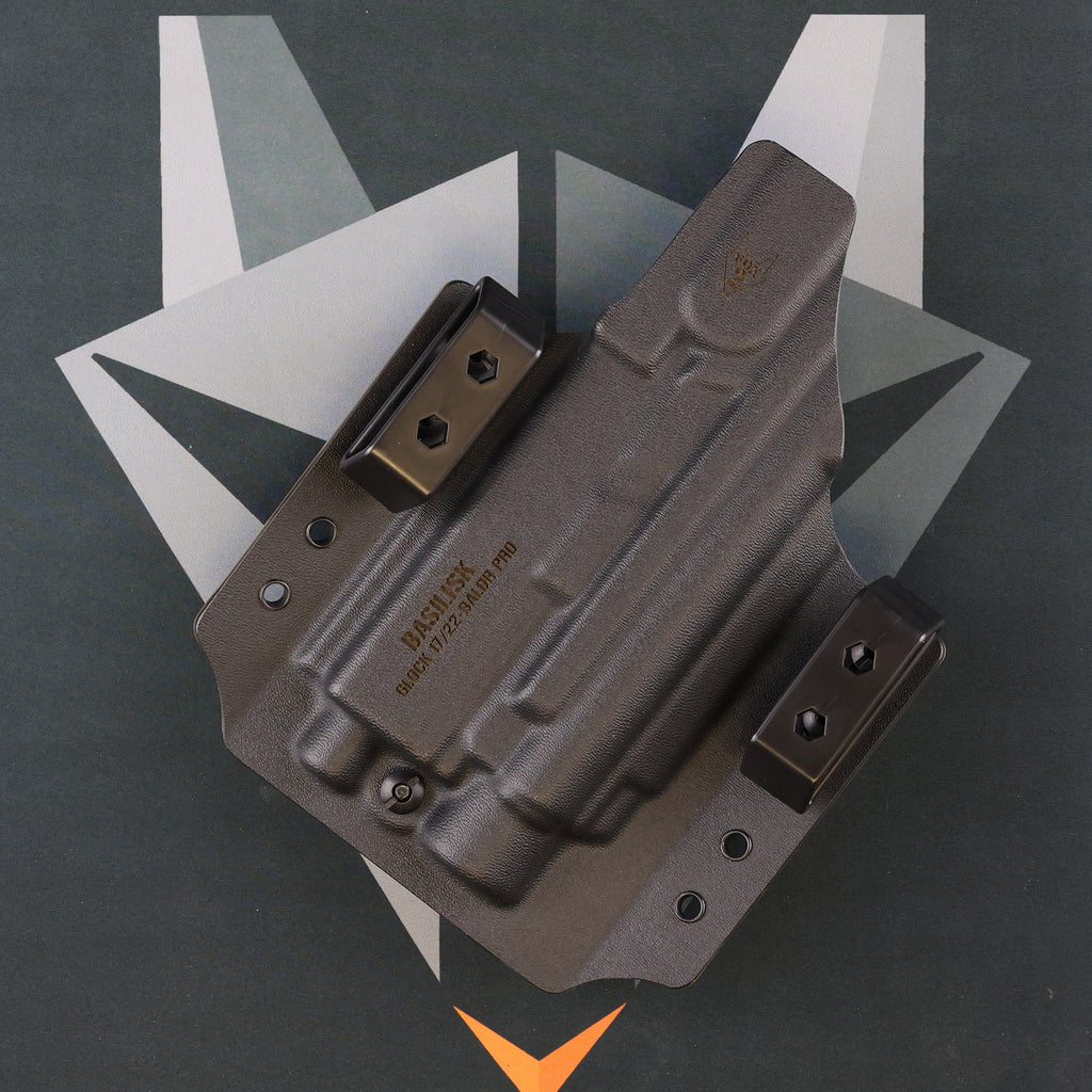 Basilisk OWB - Glock 17/22 w/Baldr Pro - Coyote - RH