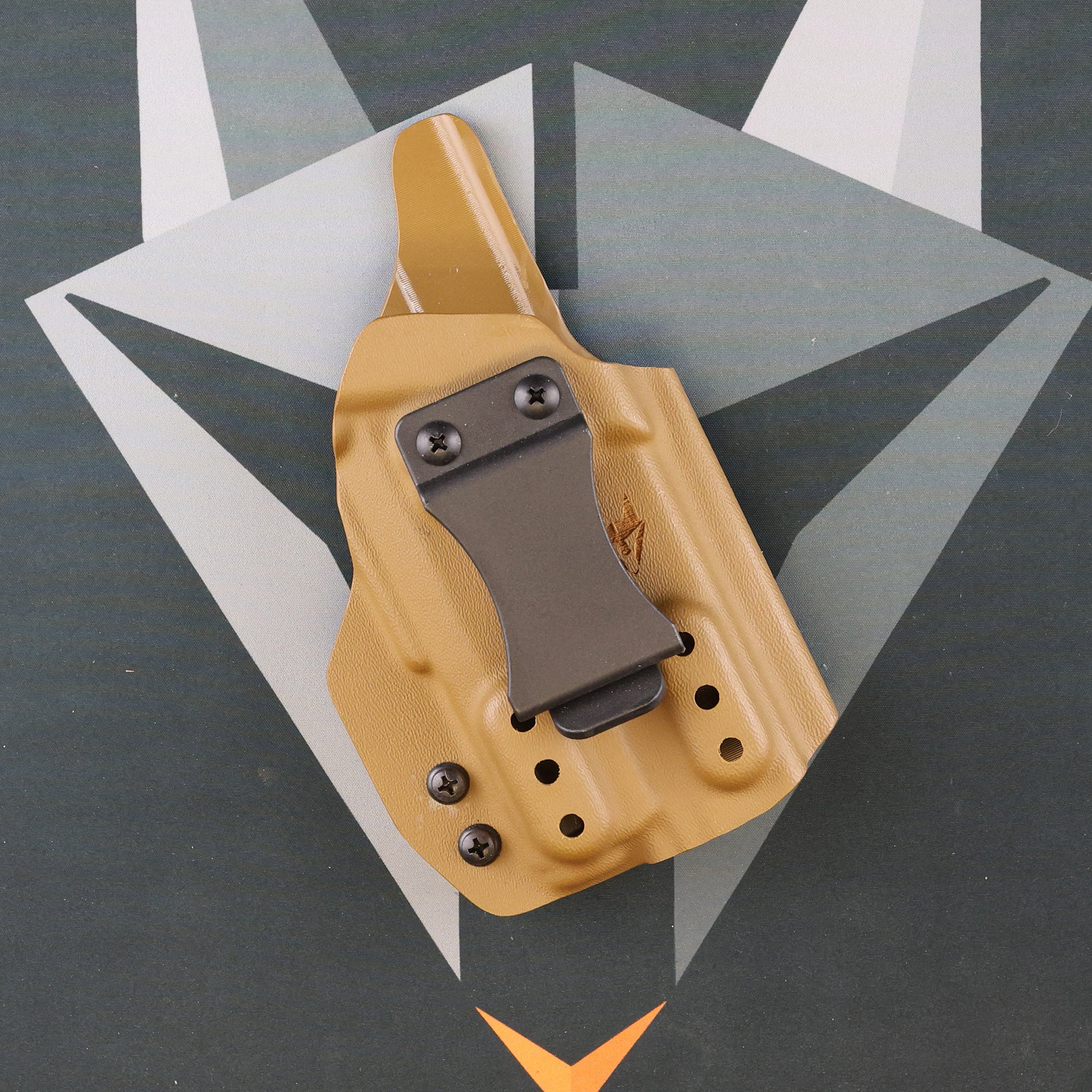 Wraith IWB - Glock 19 w/ APL-C - Coyote - RH – Gray Fox Strategic Inc